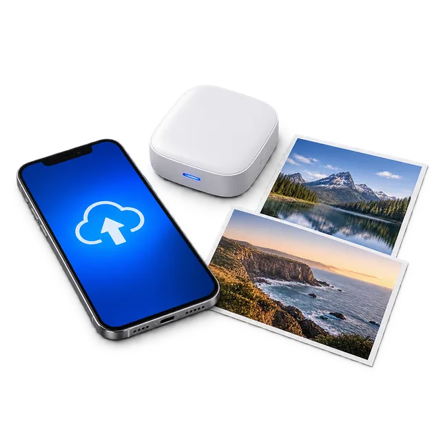 Смартфон и фотопринтер с напечатанными снимками